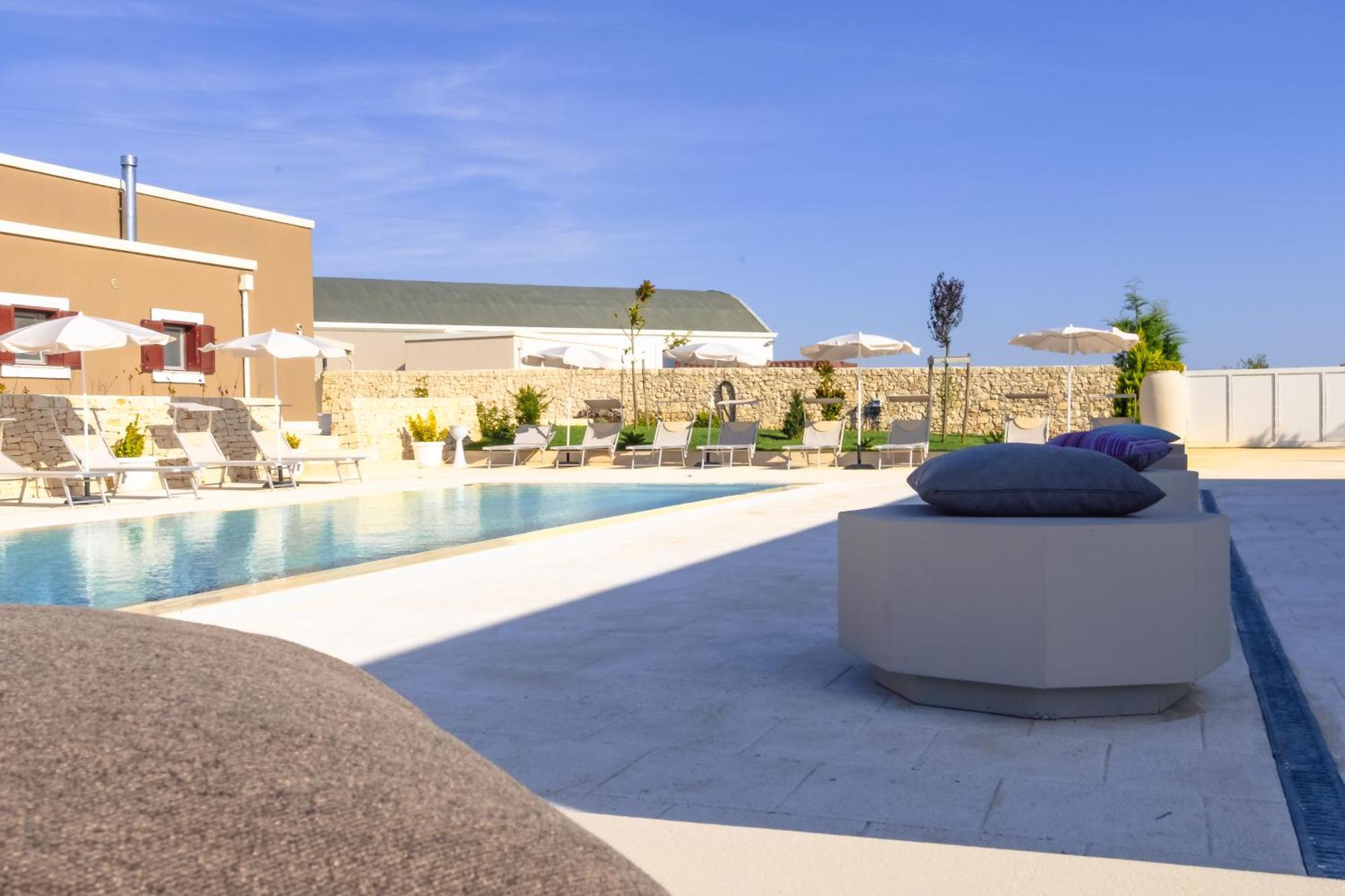 Villa Brigida Resort Сантерамо ин Коле Екстериор снимка